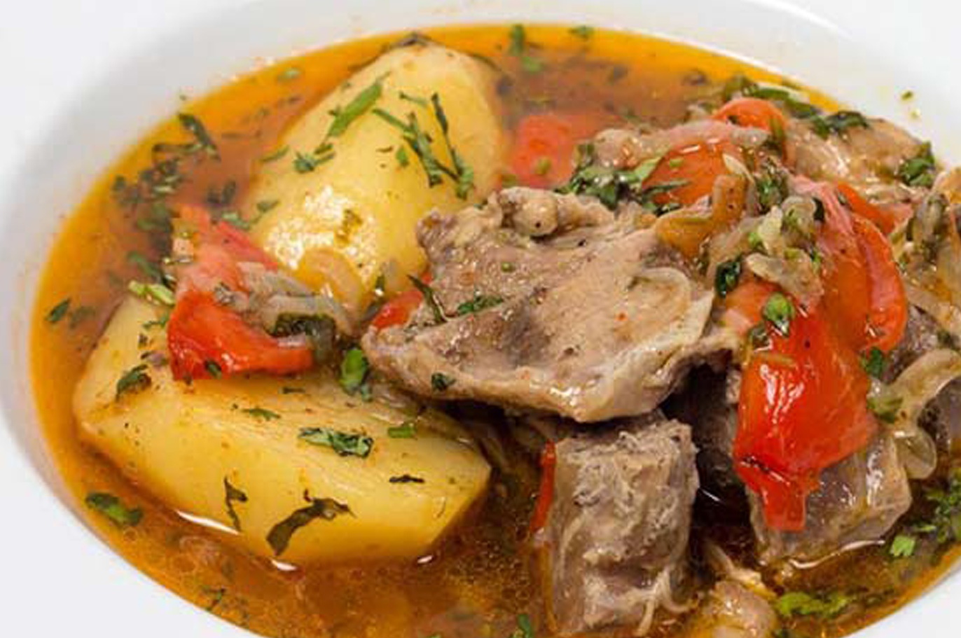 Суп картошка с мясом говядины. Каурма Шурпа. Армянская кухня Хашлама. Хашлама армянская Хашлама. Каурма из баранины.