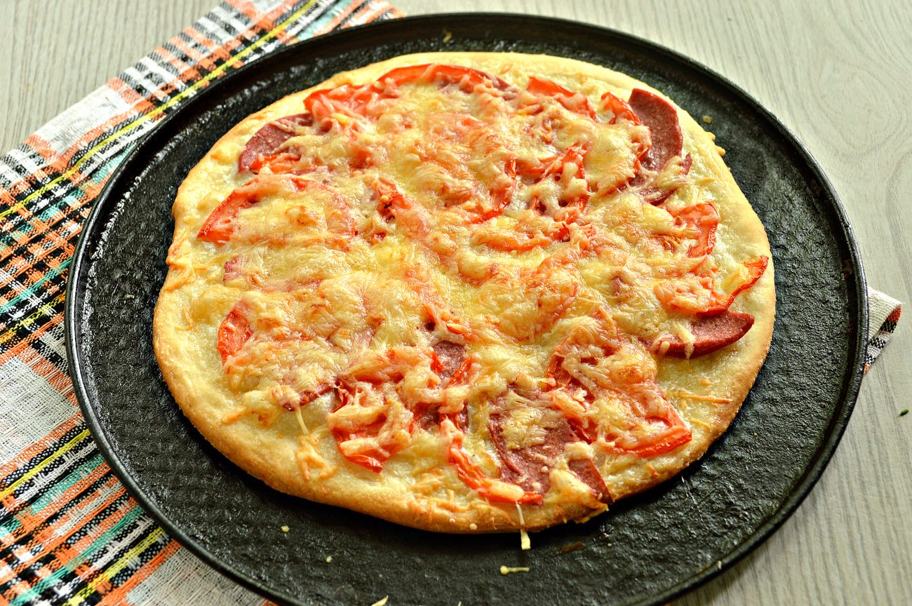 пицца в духовке из дрожжевого теста рецепт домашних условиях пошаговый фото 77